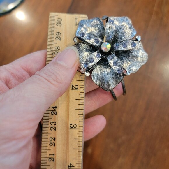 Chunky Antiqued Metal Large Flower Clamper Bangle Bracelet Wrist Corsage - Picture 10 of 10